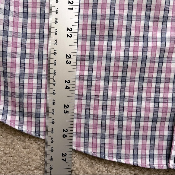 UntuckIt Wrinkle Free Long Sleeve Button Down Shirt - Picture 7 of 7